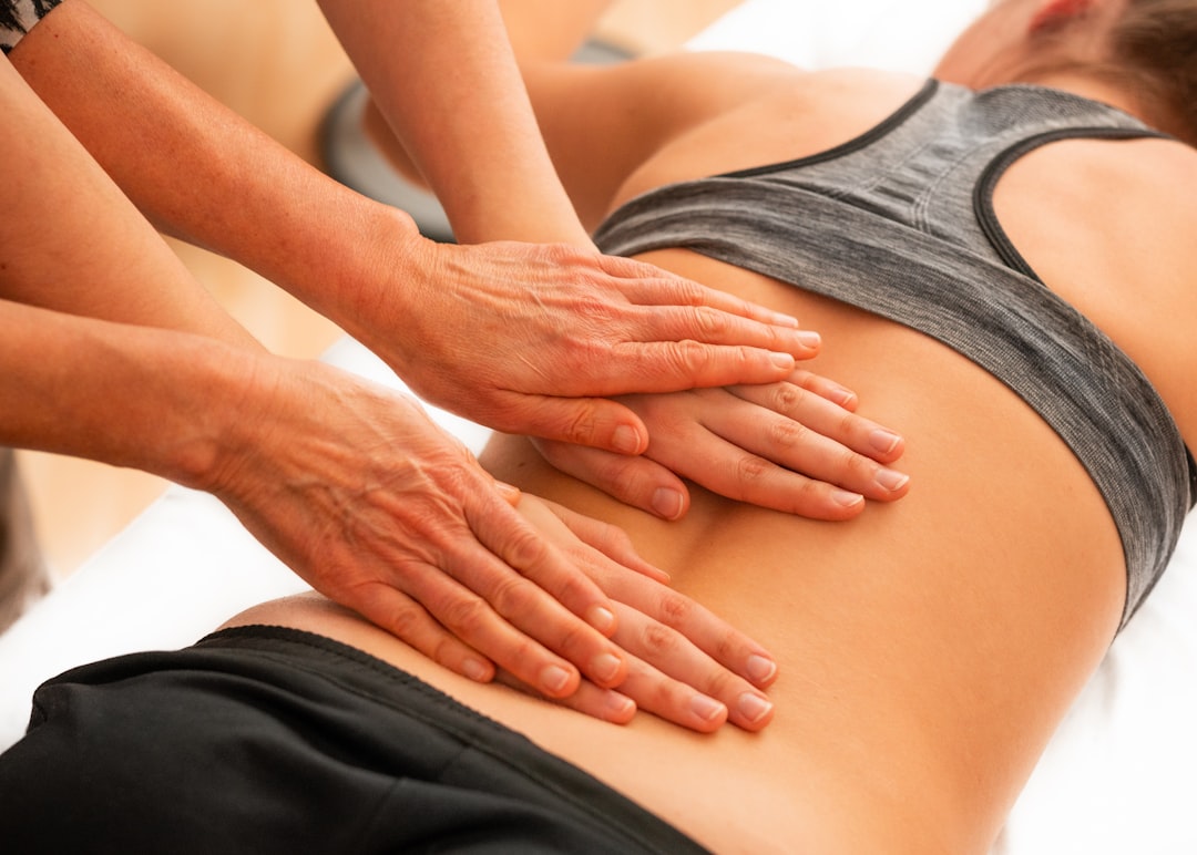 spinal decompression stretching
