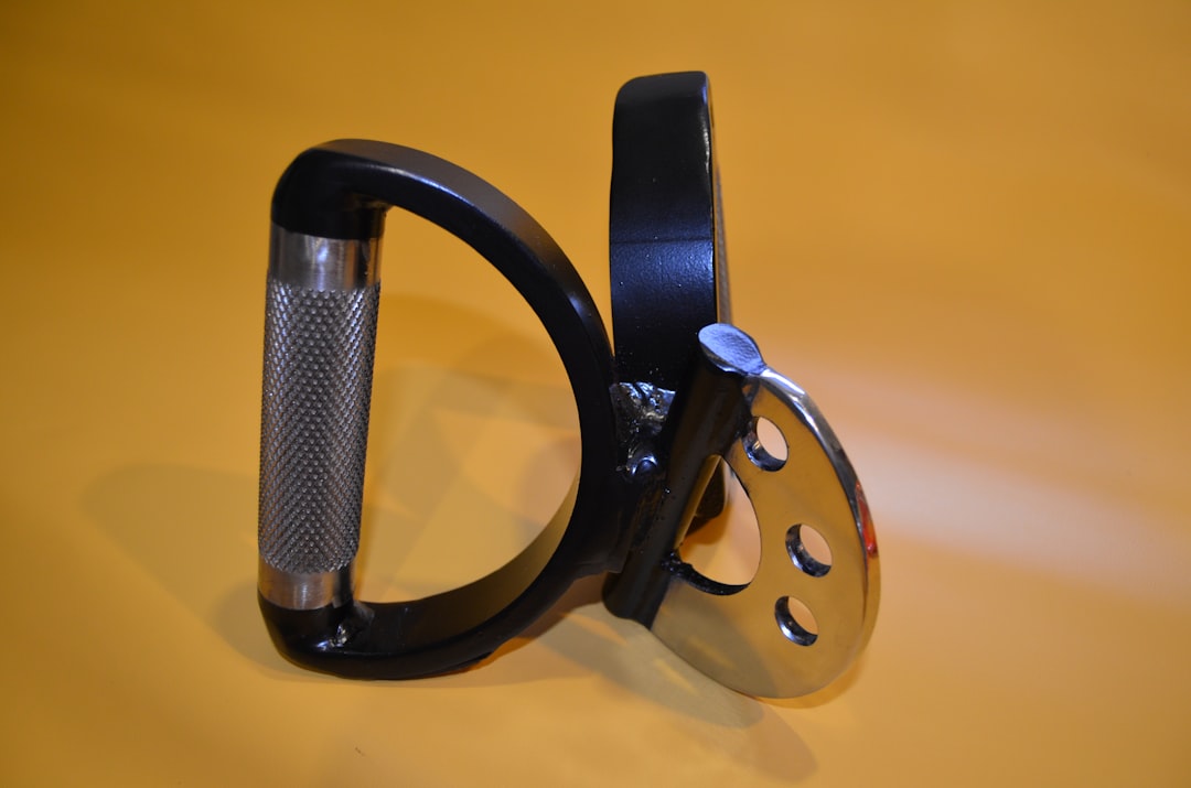 Hand grip dynamometer strength test