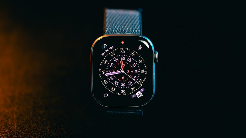 Fitness tracker smartwatch for monitoring sleep and recovery