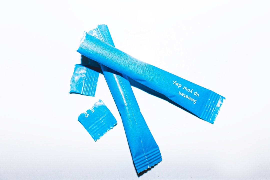 Electrolyte powder sticks and packets on a counter