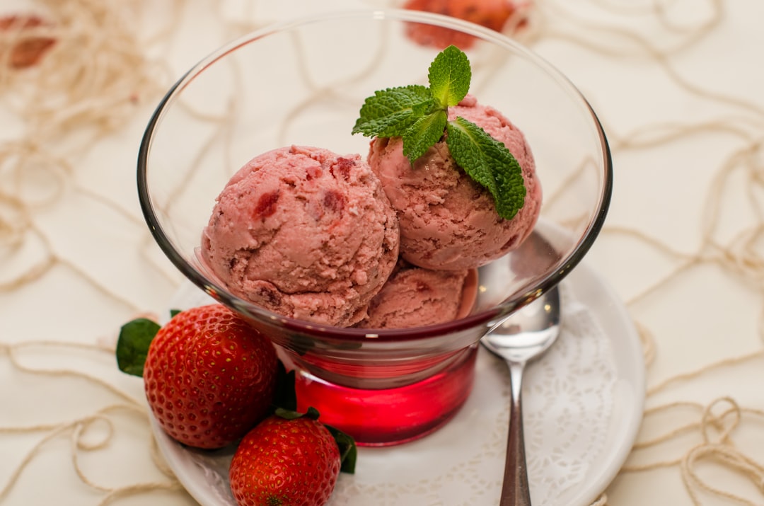 chocolate strawberry frozen dessert