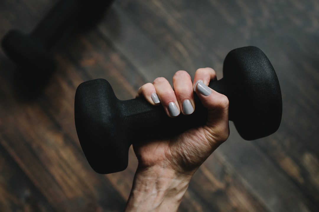 Hand grip during fitness training where rings have limitations