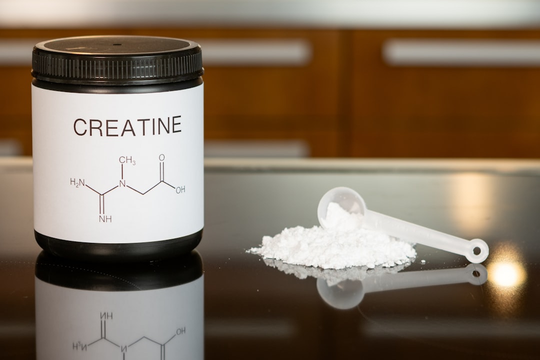 Micronized creatine monohydrate powder